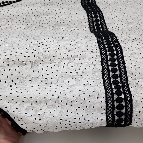 Ann Taylor White Lace Black Trim Dress 10P - Picture 3 of 9